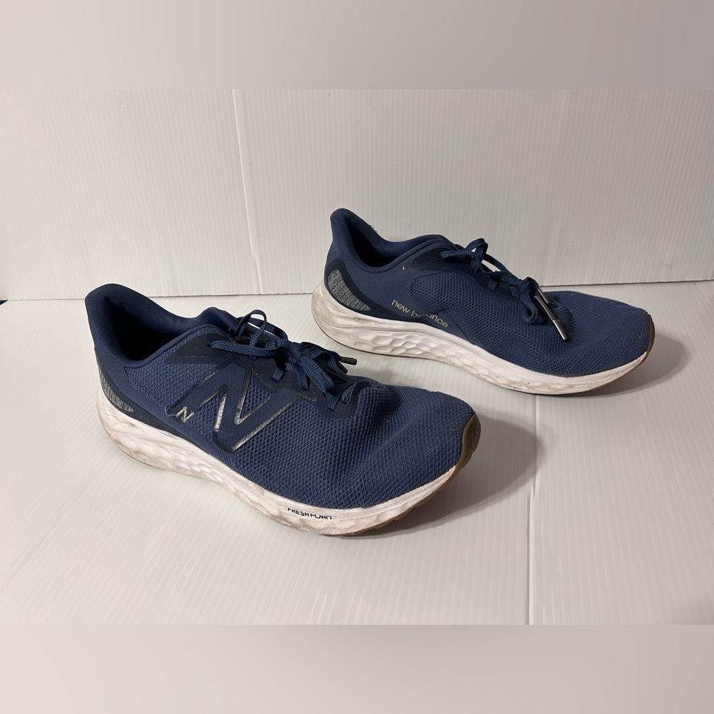 New Balance Men's Blue Running Shoes sneakers size 14